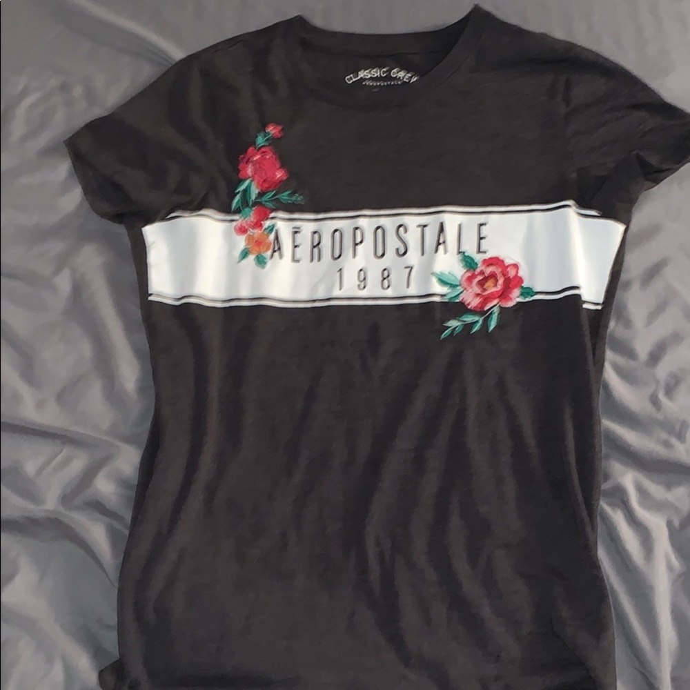 Classic Aéropostale tee